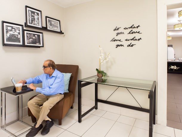 Get in Touch with Hotel Vue, Mountain View, California